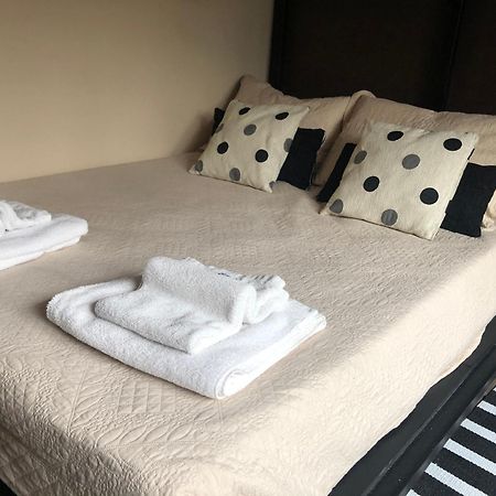 Limay Bed&Breakfast Neuquén Chambre photo